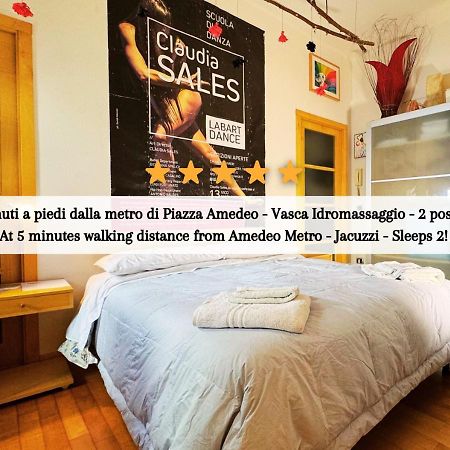 Ferienwohnung Metro Amedeo - Stanza Privata Con Vasca Idromassaggio Neapel Exterior foto
